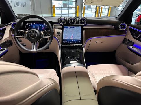 New 2025 Mercedes-Benz GLC 300 4MATIC image 6