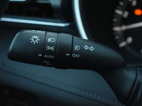 Used 2021 Toyota Highlander XSE image 25