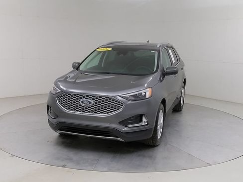 Certified 2024 Ford Edge SEL w/ Convenience Package AWD/4WD image 8