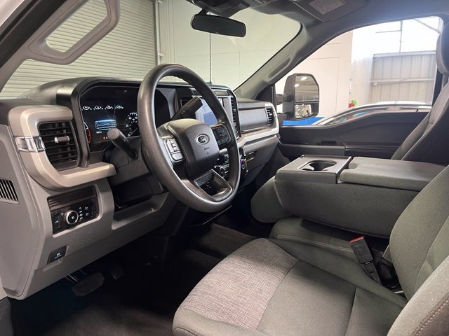 Used 2025 Ford F250 XLT w/ FX4 Off-Road Package AWD/4WD image 24
