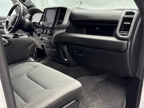 Used 2024 RAM 1500 Big Horn AWD/4WD image 29