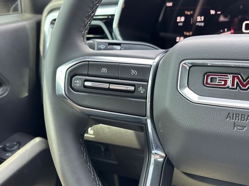 New 2026 GMC Canyon Elevation w/ Convenience Package image 17