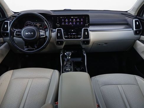Used 2022 Kia Sorento S w/ Panoramic Sunroof Package FWD image 20