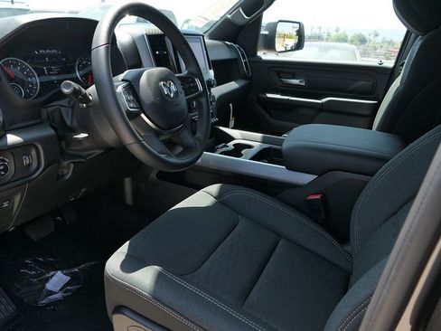 New 2026 RAM 1500 Express AWD/4WD image 10