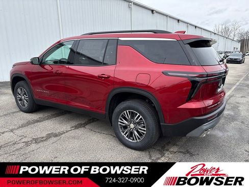 New 2026 Chevrolet Traverse LT w/ Driver Confidence Package AWD/4WD image 3