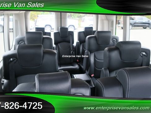 Used 2021 Ford Transit 350 XLT RWD image 14