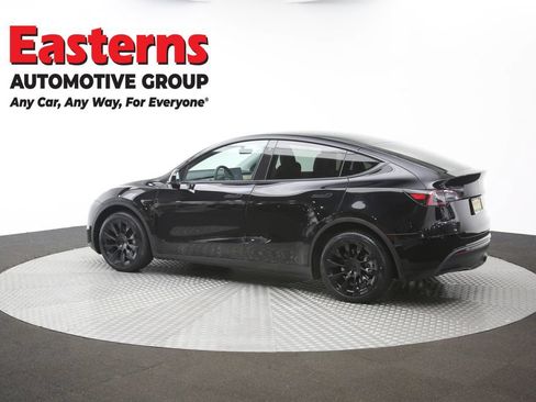 Used 2023 Tesla Model Y Long Range AWD/4WD image 57