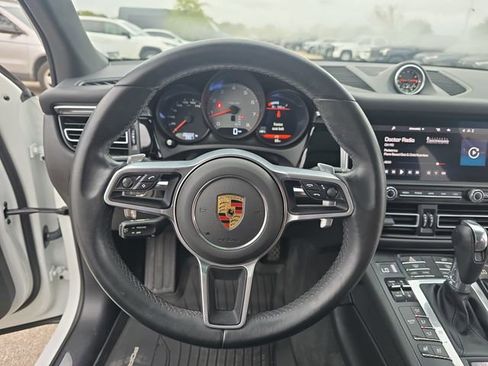 Used 2021 Porsche Macan S image 16