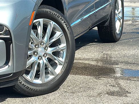 Used 2024 Buick Enclave Essence w/ Sport Touring Edition image 3