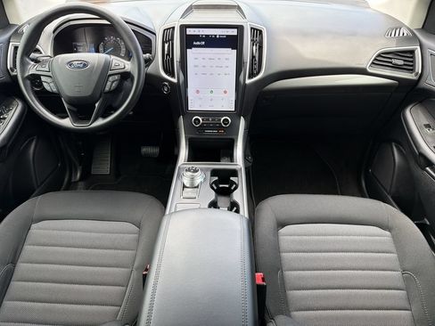 Used 2024 Ford Edge SE w/ Black Appearance Package AWD/4WD image 12