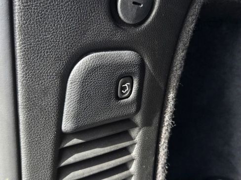 Used 2024 Dodge Durango GT image 34