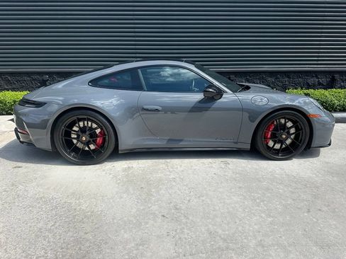 Certified 2025 Porsche 911 Carrera GTS RWD image 11