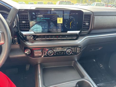 Used 2025 Chevrolet Silverado 2500 High Country w/ Z71 Off-Road Package image 7