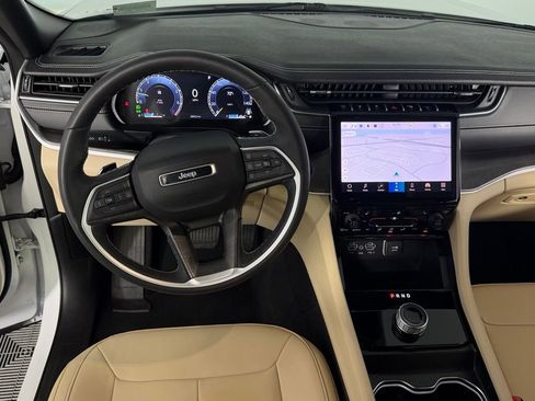 Used 2024 Jeep Grand Cherokee L Limited w/ Trailer Tow Package image 14