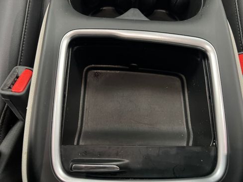 Used 2024 Chrysler Pacifica Touring-L image 48