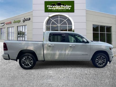 Used 2023 RAM 1500 Laramie AWD/4WD image 8