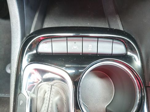 Used 2023 Buick Encore GX Preferred w/ Cold Weather Comfort Package FWD image 28