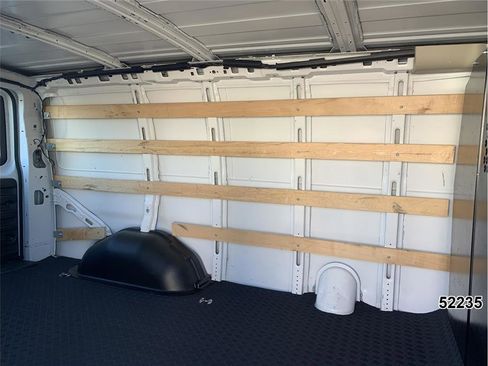 Used 2023 Chevrolet Express 2500 w/ Driver Convenience Package image 12