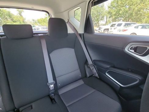 Used 2024 Kia Soul LX w/ Option Group 015 FWD image 6