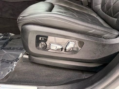 Used 2024 BMW X5 xDrive40i w/ Premium Package image 16