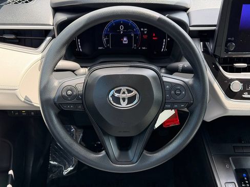 Used 2026 Toyota Corolla Cross L FWD image 19