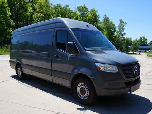 Used 2019 Mercedes-Benz Sprinter 170 image 8