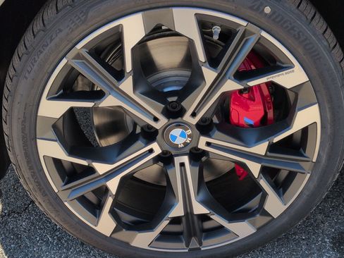 New 2026 BMW 330i Sedan w/ M Sport Package image 13