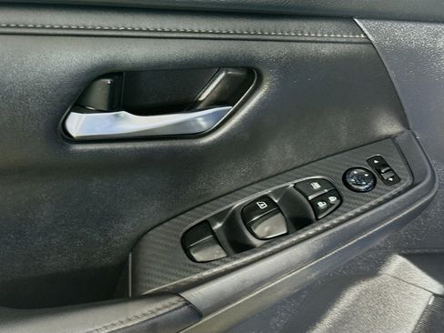 Used 2022 Nissan Sentra SV image 24