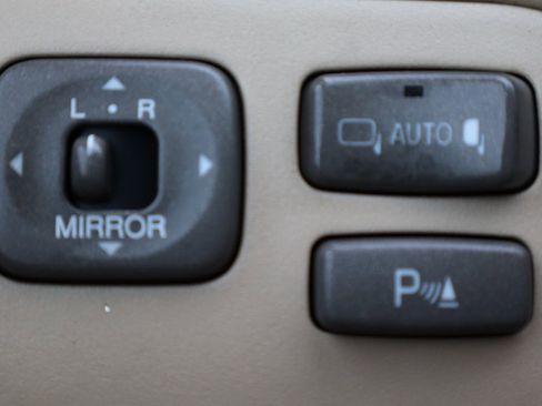 Used 2004 Lexus LS 430 image 29