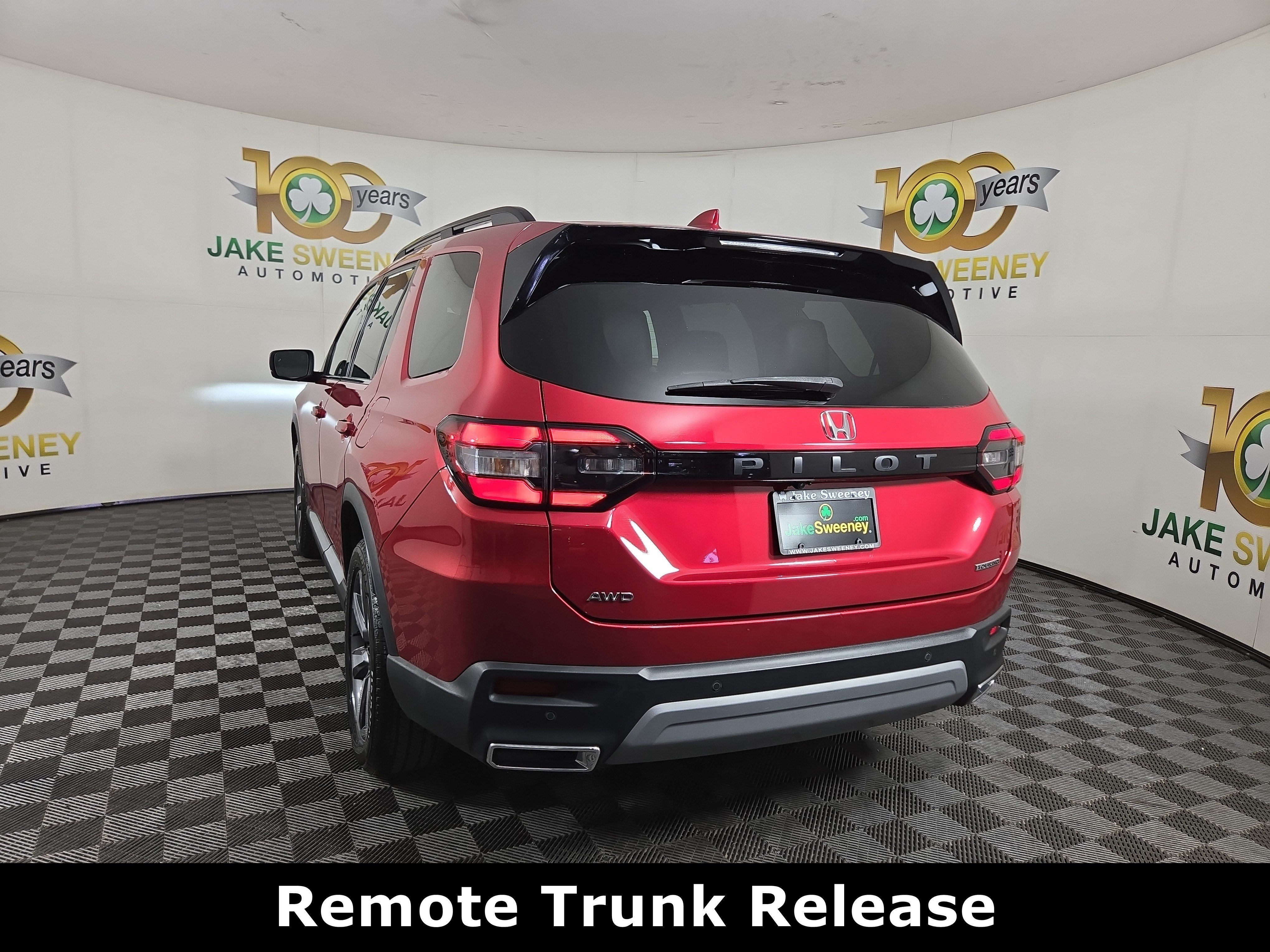 Used 2023 Honda Pilot Touring image 6