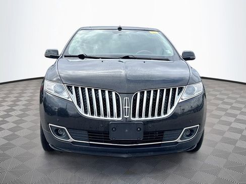 Used 2014 Lincoln MKX AWD w/ Equipment Group 102A image 2