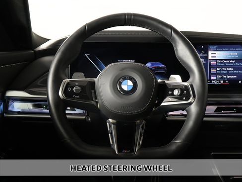 Used 2025 BMW 740i xDrive image 11