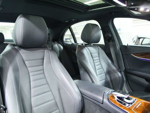 Certified 2020 Mercedes-Benz E 350 4MATIC Sedan image 22
