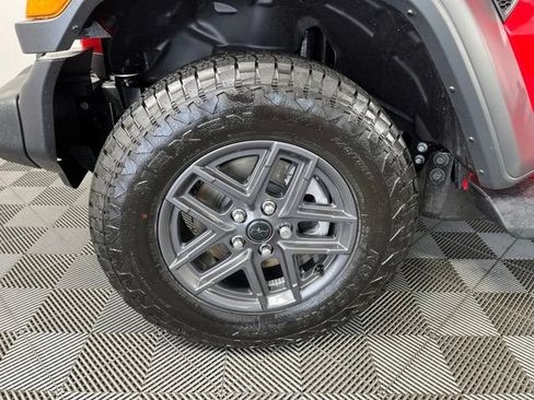Used 2026 Jeep Wrangler Unlimited Sport AWD/4WD image 11