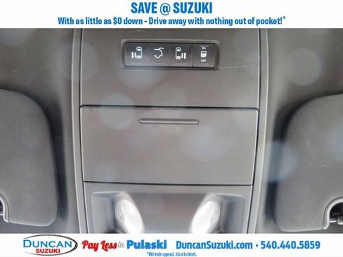 Used 2017 Dodge Grand Caravan SXT image 28