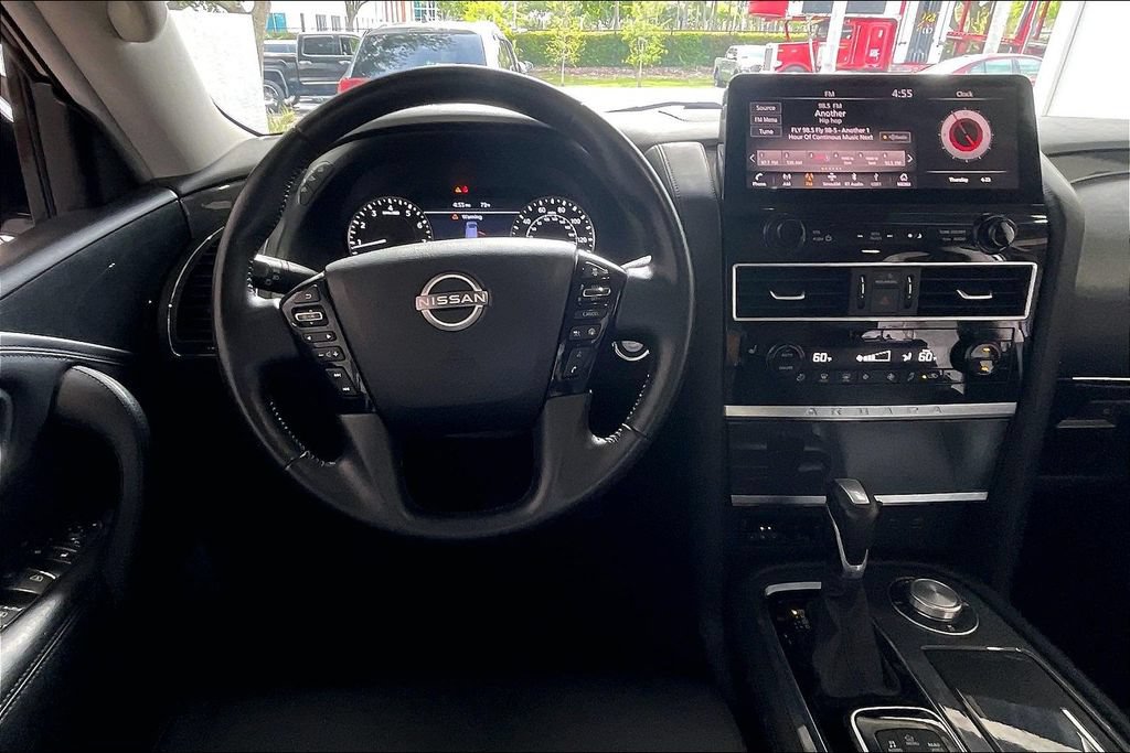 Used 2024 Nissan Armada SV AWD/4WD image 5