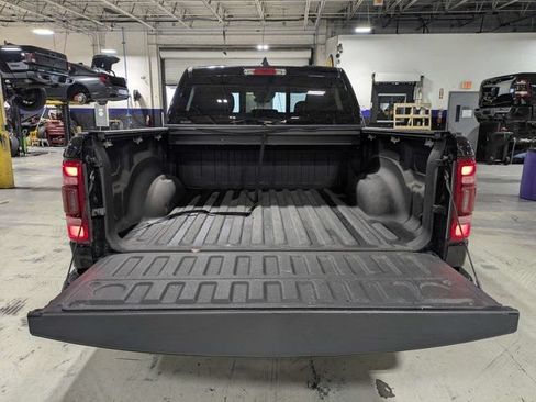 Used 2022 RAM 1500 Limited w/ Body Color Bumper Group AWD/4WD image 12