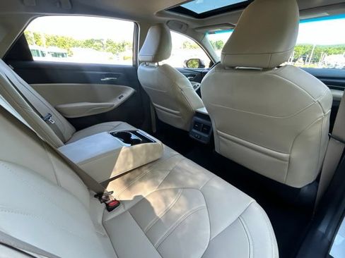 Used 2021 Toyota Avalon XLE w/ Moonroof Package FWD image 41