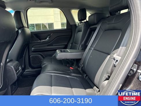 Used 2022 Lincoln Corsair AWD w/ Premium Package image 14
