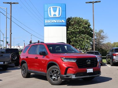 Certified 2025 Honda Pilot TrailSport