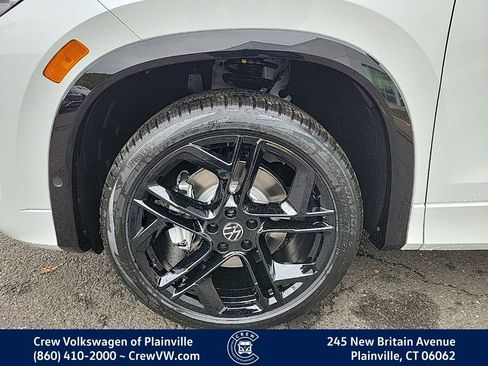 New 2026 Volkswagen Tiguan SE R-Line image 7