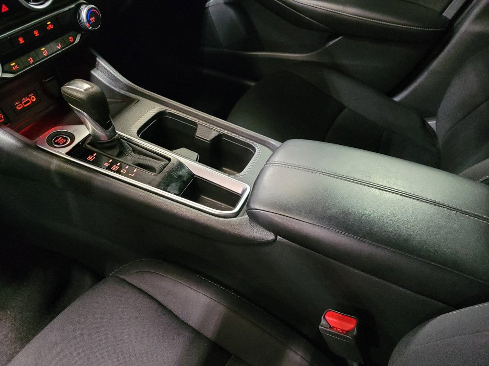 Used 2024 Nissan Sentra SV FWD image 26