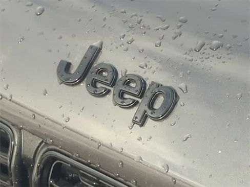 New 2025 Jeep Grand Cherokee Limited image 12