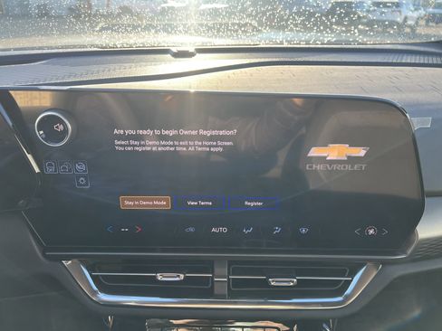 New 2026 Chevrolet Equinox EV LT image 7