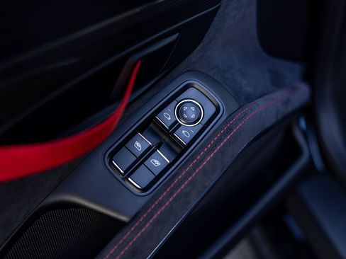 Used 2016 Porsche Cayman GT4 RWD image 42