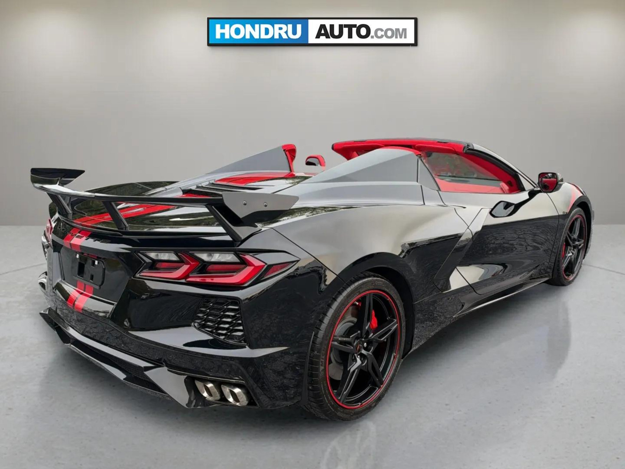 Used 2023 Chevrolet Corvette Stingray Premium Conv w/ Z51 Performance Package RWD image 11