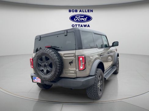 Used 2025 Ford Bronco Outer Banks AWD/4WD image 8