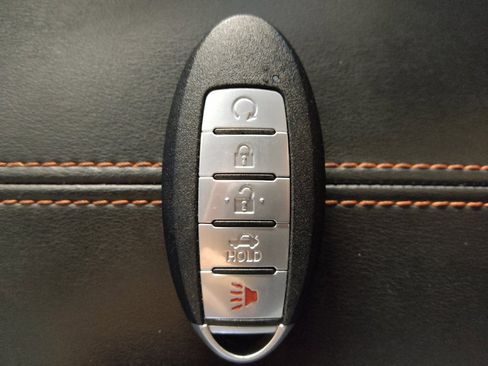 Used 2020 Nissan Sentra SR FWD image 32