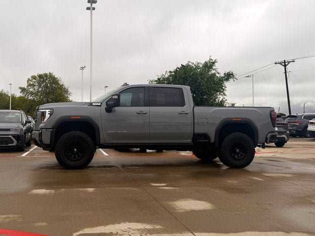Used 2024 GMC Sierra 2500 AT4 w/ AT4 Premium Plus Package AWD/4WD image 3