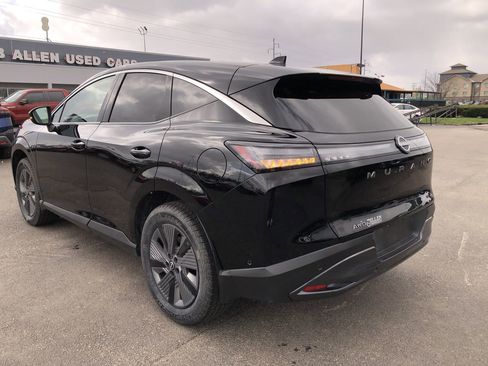Used 2025 Nissan Murano SL image 4